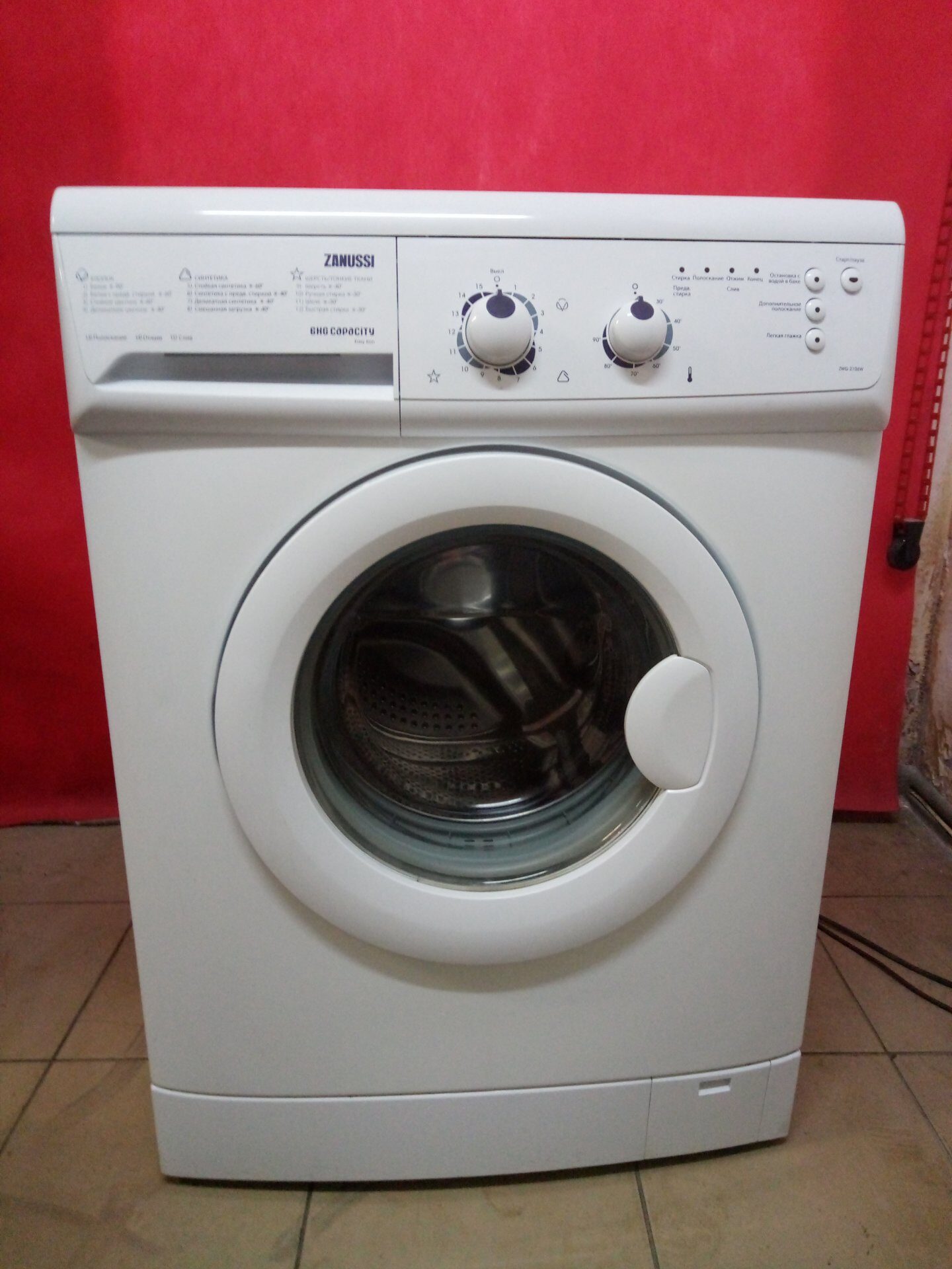 Стиральная машина Zanussi ZWG 2106 W